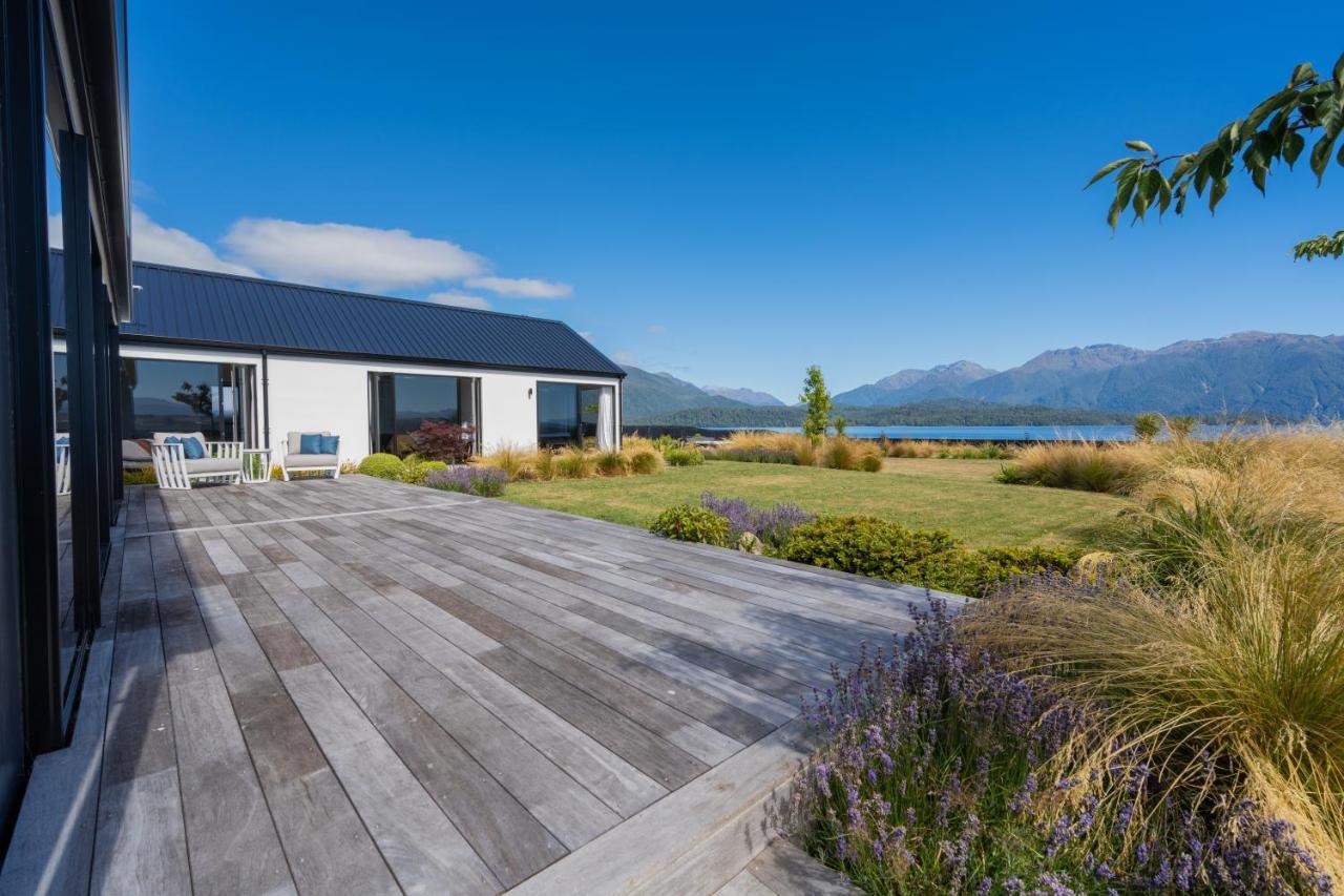 Lake House - Te Anau Holiday Home Kültér fotó