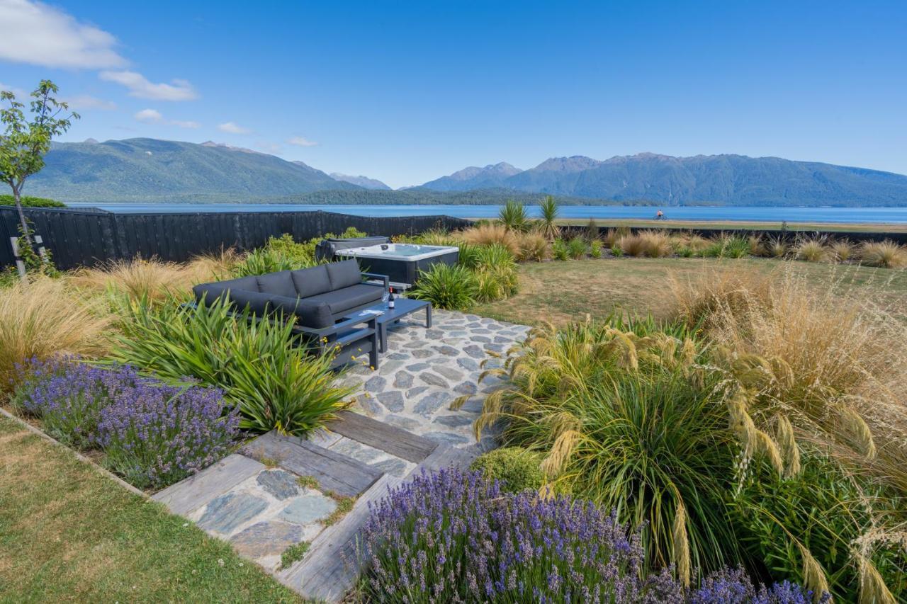 Lake House - Te Anau Holiday Home Kültér fotó