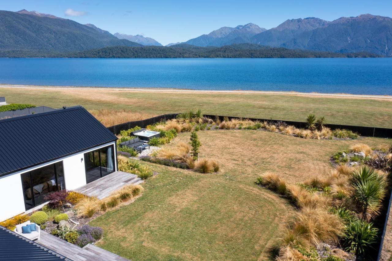 Lake House - Te Anau Holiday Home Kültér fotó